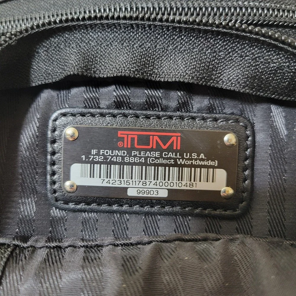 Vintage TUMI Black Genuine Leather Waist Belt Bag Fanny Pack Unisex